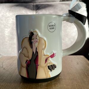 Disney Villians X Rae Dunn CRUELLA DeVille “Incredibly Fabulous” Mug (14)